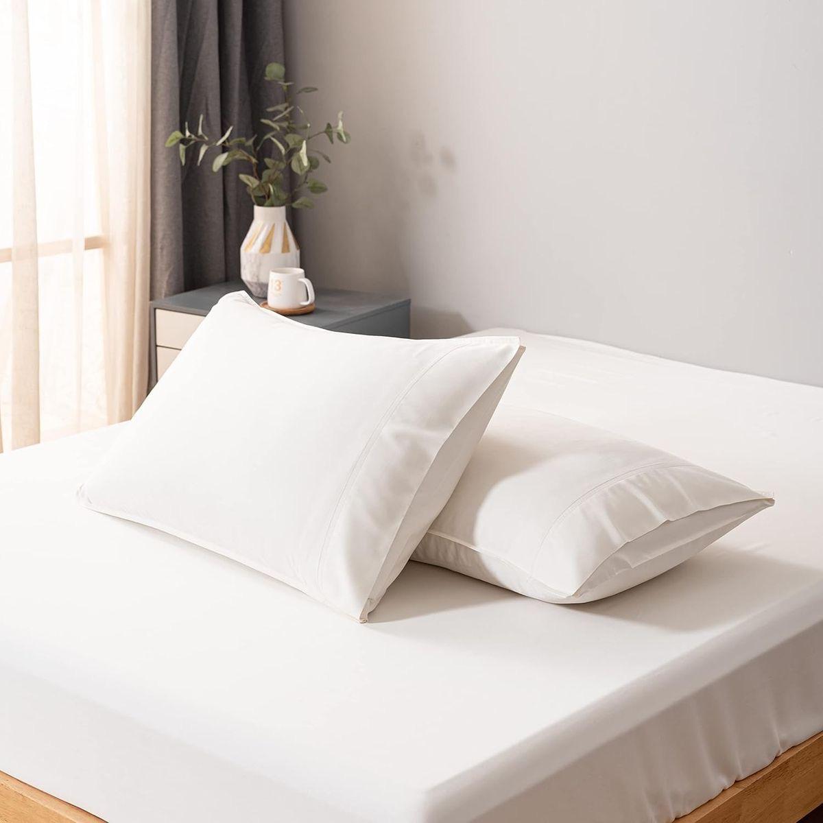 Egyptian cotton bed sheet set - white